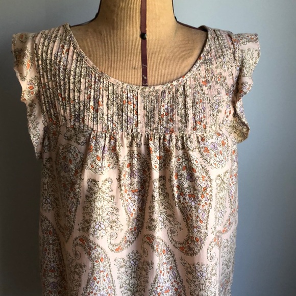 Old Navy Sweet Print Shell Top Sleeveless Pintucks - Picture 2 of 13